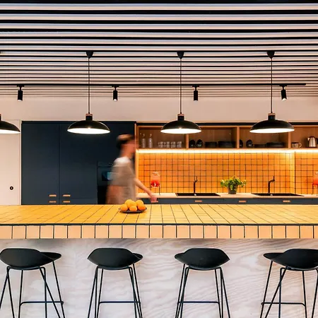 Colo Colo - Single Private Beds *