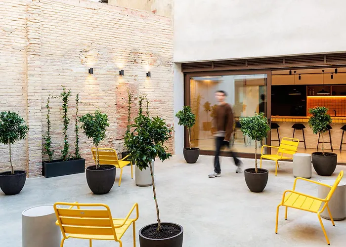 Hostal Colo Colo - Single Private Beds *