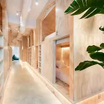 Colo Colo - Single Private Beds Хостел *